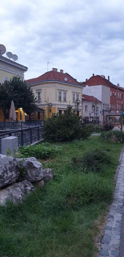 Belvarosi Apartman 2 Διαμέρισμα Μίσκολτς Εξωτερικό φωτογραφία