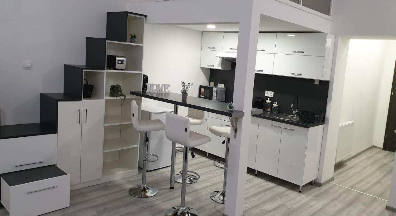 Belvarosi Apartman 2 Διαμέρισμα Μίσκολτς Εξωτερικό φωτογραφία