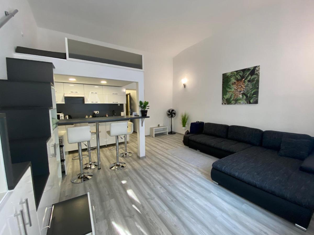 Belvarosi Apartman 2 Διαμέρισμα Μίσκολτς Εξωτερικό φωτογραφία
